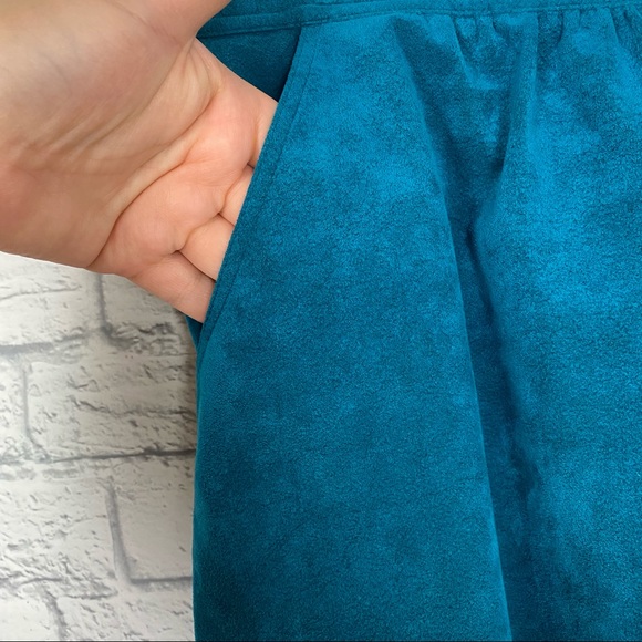 *Vintage 2 piece skirt suit - Picture 13 of 16